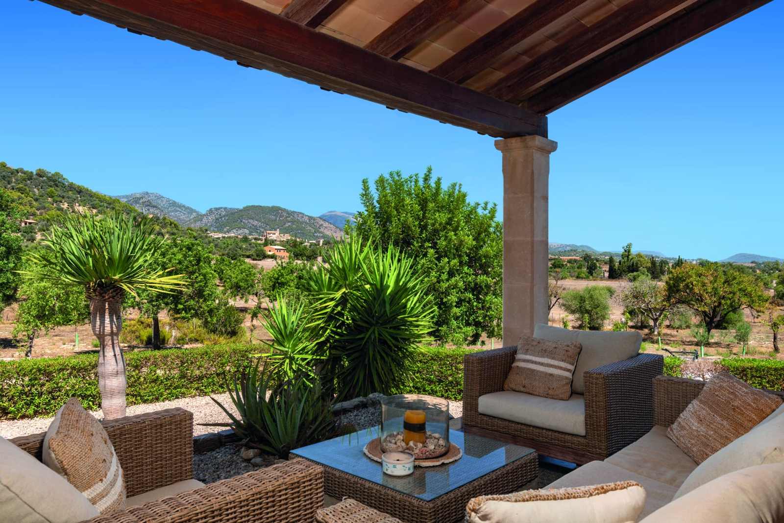 Lounge mit Tramuntana-Blick